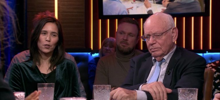 Jolanda Lindenberg met oudere ondernemers bij Pauw